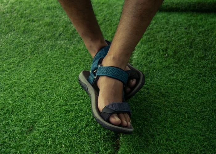 Notre sélection des meilleures sandales de randonnée - NatureChaussures