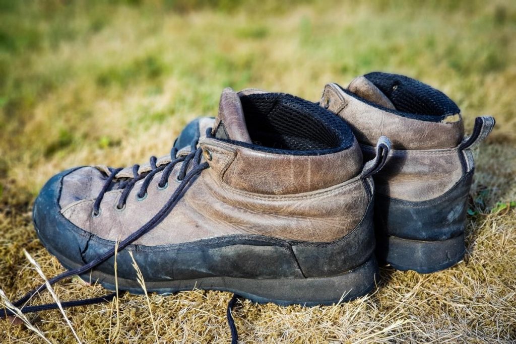 Cuir craquelé sur des chaussures de randonnée : comment faire ?
